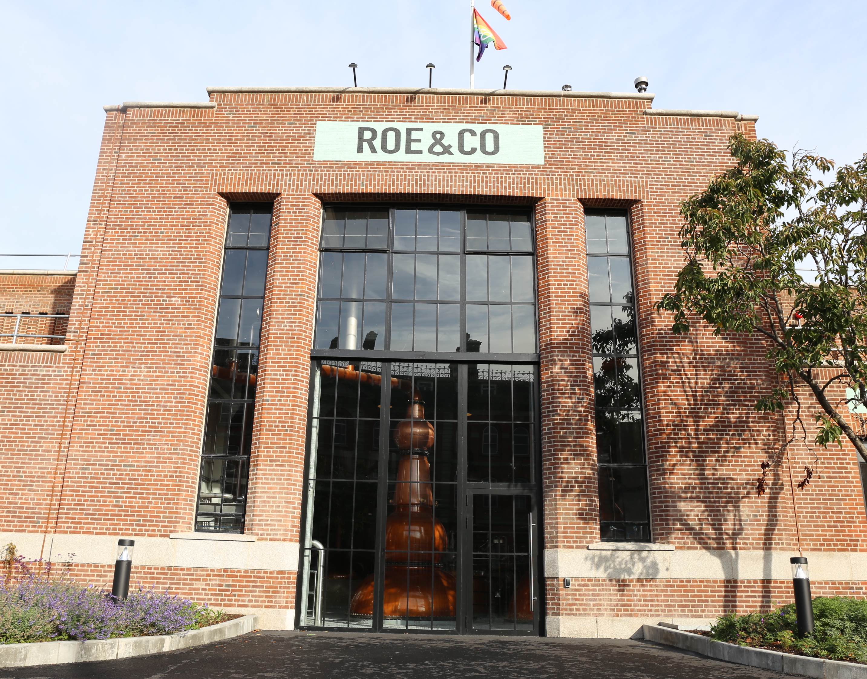 Roe & Co.