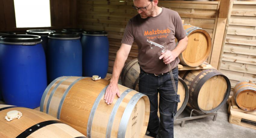 Opening cask